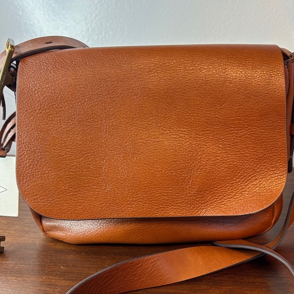 Fossil Carmel Brown Leather Crossbody Bag - Picture 3 of 12